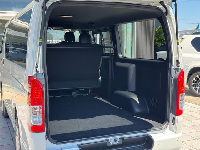 ハイエースバン ロングスーパーGL ダークプライムS パノラミックビューモニター デジタルインナーミラー 両側パワースライドドア LEDヘッド・フォグライト 黒ハーフレザーシート 純正15インチスチールホイール アクセサリーコンセント スマートキー(34枚目)