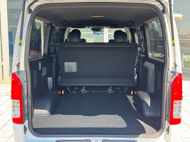 ハイエースバン ロングスーパーGL ダークプライムS パノラミックビューモニター デジタルインナーミラー 両側パワースライドドア LEDヘッド・フォグライト 黒ハーフレザーシート 純正15インチスチールホイール アクセサリーコンセント スマートキー(47枚目)