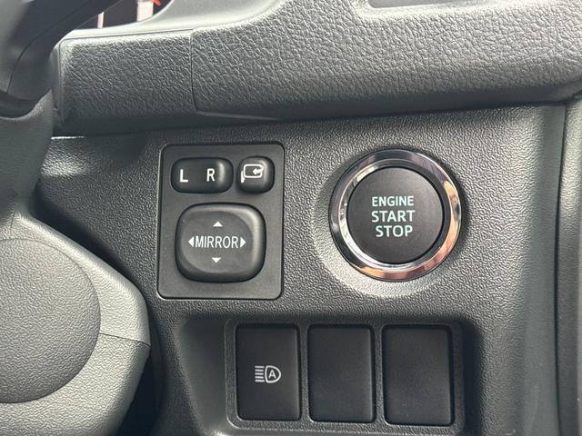 ハイエースバン ロングスーパーGL ダークプライムS パノラミックビューモニター デジタルインナーミラー 両側パワースライドドア LEDヘッド・フォグライト 黒ハーフレザーシート 純正15インチスチールホイール アクセサリーコンセント スマートキー(63枚目)