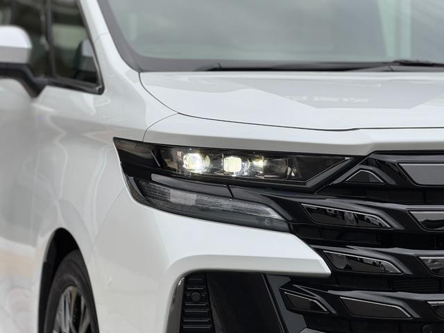 ヴェルファイアハイブリッド Ｚ　プレミア　１３．２型有機ＥＬ後席モニター　デジタルインナーミラー　左右独立ムーンルーフ　トヨタチームメイトアドバンストパーク　カラーヘッドアップディスプレイ　パノラミックビューモニター　ブラインドスポットモニタ（21枚目）