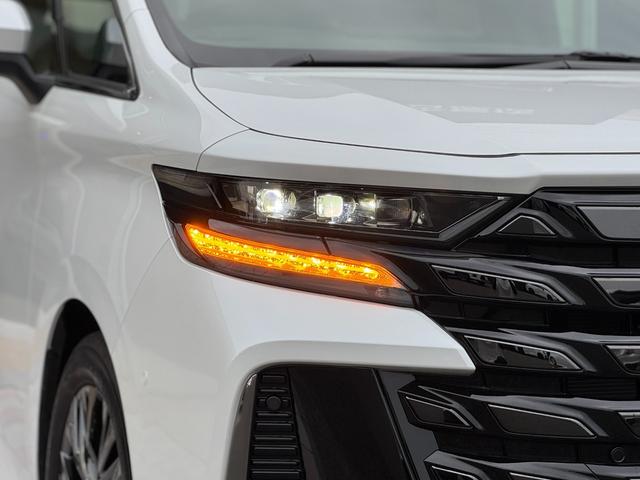 ヴェルファイアハイブリッド Ｚ　プレミア　１３．２型有機ＥＬ後席モニター　デジタルインナーミラー　左右独立ムーンルーフ　トヨタチームメイトアドバンストパーク　カラーヘッドアップディスプレイ　パノラミックビューモニター　ブラインドスポットモニタ（22枚目）