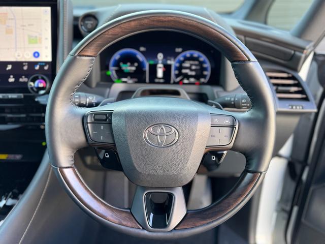 ヴェルファイアハイブリッド Ｚ　プレミア　１３．２型有機ＥＬ後席モニター　デジタルインナーミラー　左右独立ムーンルーフ　トヨタチームメイトアドバンストパーク　カラーヘッドアップディスプレイ　パノラミックビューモニター　ブラインドスポットモニタ（67枚目）