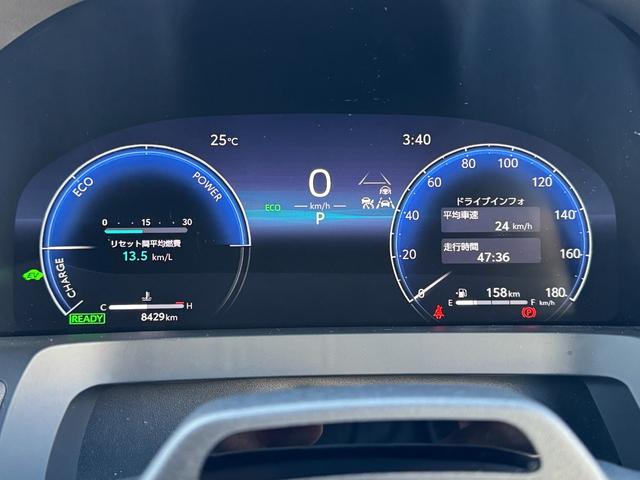 ヴェルファイアハイブリッド Ｚ　プレミア　１３．２型有機ＥＬ後席モニター　デジタルインナーミラー　左右独立ムーンルーフ　トヨタチームメイトアドバンストパーク　カラーヘッドアップディスプレイ　パノラミックビューモニター　ブラインドスポットモニタ（70枚目）