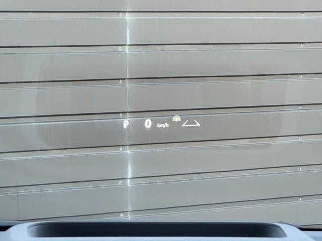 ヴェルファイアハイブリッド Ｚ　プレミア　１３．２型有機ＥＬ後席モニター　デジタルインナーミラー　左右独立ムーンルーフ　トヨタチームメイトアドバンストパーク　カラーヘッドアップディスプレイ　パノラミックビューモニター　ブラインドスポットモニタ（71枚目）