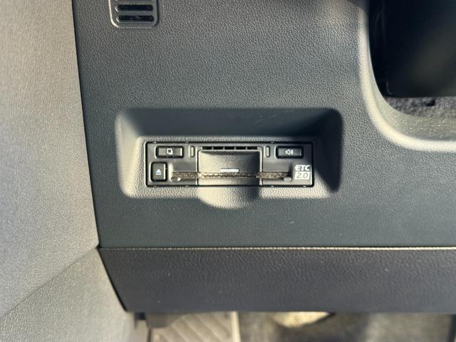 ヴェルファイアハイブリッド Ｚ　プレミア　１３．２型有機ＥＬ後席モニター　デジタルインナーミラー　左右独立ムーンルーフ　トヨタチームメイトアドバンストパーク　カラーヘッドアップディスプレイ　パノラミックビューモニター　ブラインドスポットモニタ（72枚目）