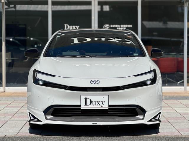 プリウス Ｚ　モデリスタエアロ（Ｆ／Ｓ／Ｒ）　パノラマルーフ　デジタルインナーミラー　寒冷地仕様　１２．３インチディスプレイオーディオ　パノラミックビューモニター　ブラインドスポットモニター　純正１９インチＡＷ（13枚目）