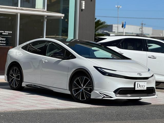 プリウス Ｚ　モデリスタエアロ（Ｆ／Ｓ／Ｒ）　パノラマルーフ　デジタルインナーミラー　寒冷地仕様　１２．３インチディスプレイオーディオ　パノラミックビューモニター　ブラインドスポットモニター　純正１９インチＡＷ（15枚目）