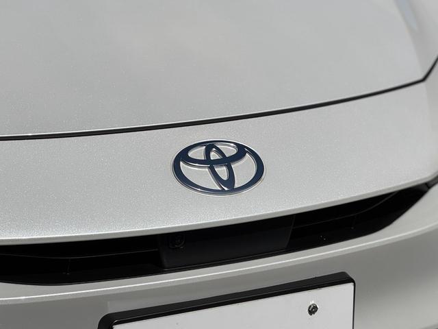 プリウス Ｚ　モデリスタエアロ（Ｆ／Ｓ／Ｒ）　パノラマルーフ　デジタルインナーミラー　寒冷地仕様　１２．３インチディスプレイオーディオ　パノラミックビューモニター　ブラインドスポットモニター　純正１９インチＡＷ（18枚目）