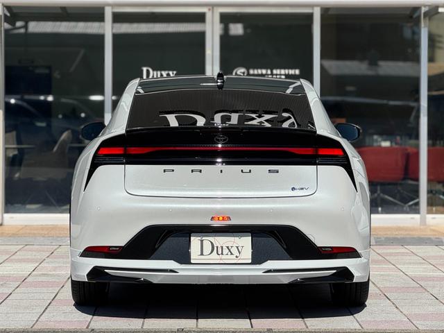 プリウス Ｚ　モデリスタエアロ（Ｆ／Ｓ／Ｒ）　パノラマルーフ　デジタルインナーミラー　寒冷地仕様　１２．３インチディスプレイオーディオ　パノラミックビューモニター　ブラインドスポットモニター　純正１９インチＡＷ（34枚目）