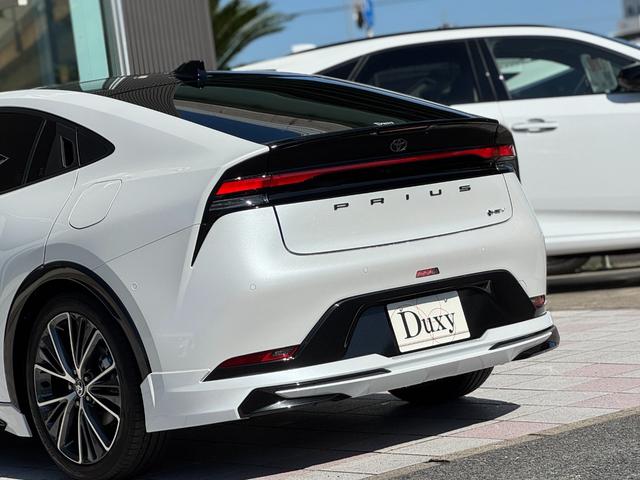 プリウス Ｚ　モデリスタエアロ（Ｆ／Ｓ／Ｒ）　パノラマルーフ　デジタルインナーミラー　寒冷地仕様　１２．３インチディスプレイオーディオ　パノラミックビューモニター　ブラインドスポットモニター　純正１９インチＡＷ（38枚目）