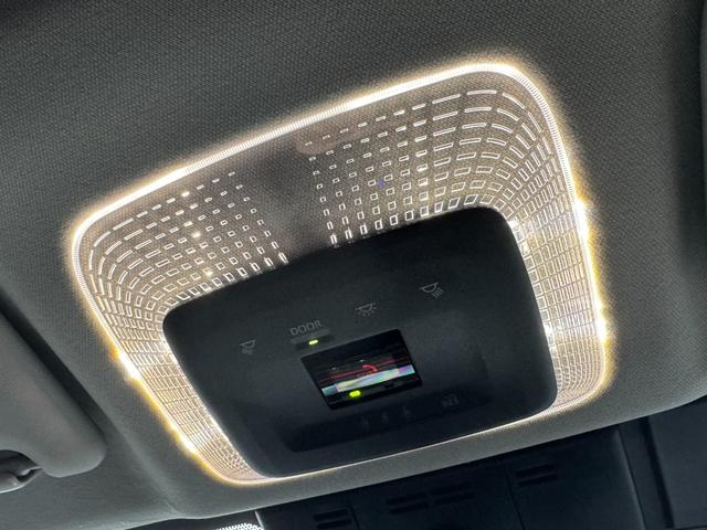 プリウス Ｚ　モデリスタエアロ（Ｆ／Ｓ／Ｒ）　パノラマルーフ　デジタルインナーミラー　寒冷地仕様　１２．３インチディスプレイオーディオ　パノラミックビューモニター　ブラインドスポットモニター　純正１９インチＡＷ（60枚目）