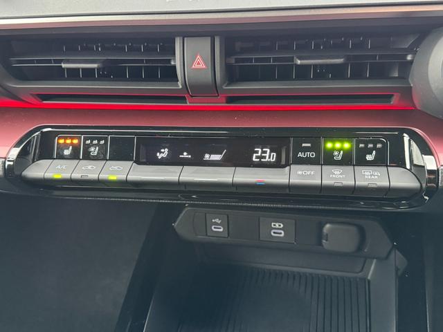 プリウス Ｚ　モデリスタエアロ（Ｆ／Ｓ／Ｒ）　パノラマルーフ　デジタルインナーミラー　寒冷地仕様　１２．３インチディスプレイオーディオ　パノラミックビューモニター　ブラインドスポットモニター　純正１９インチＡＷ（61枚目）