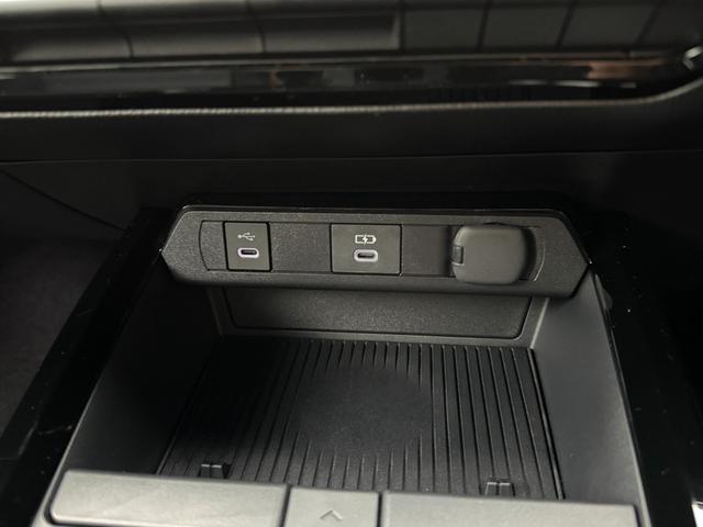 プリウス Ｚ　モデリスタエアロ（Ｆ／Ｓ／Ｒ）　パノラマルーフ　デジタルインナーミラー　寒冷地仕様　１２．３インチディスプレイオーディオ　パノラミックビューモニター　ブラインドスポットモニター　純正１９インチＡＷ（63枚目）