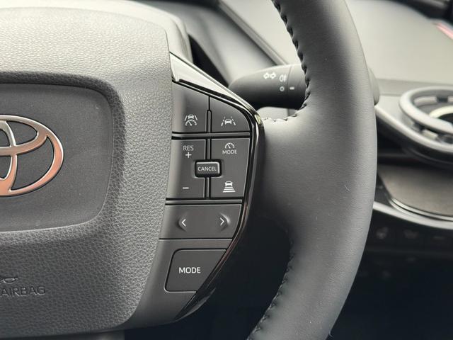 プリウス Ｚ　モデリスタエアロ（Ｆ／Ｓ／Ｒ）　パノラマルーフ　デジタルインナーミラー　寒冷地仕様　１２．３インチディスプレイオーディオ　パノラミックビューモニター　ブラインドスポットモニター　純正１９インチＡＷ（70枚目）