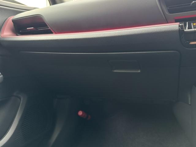 プリウス Ｚ　モデリスタエアロ（Ｆ／Ｓ／Ｒ）　パノラマルーフ　デジタルインナーミラー　寒冷地仕様　１２．３インチディスプレイオーディオ　パノラミックビューモニター　ブラインドスポットモニター　純正１９インチＡＷ（76枚目）