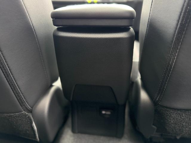 プリウス Ｚ　モデリスタエアロ（Ｆ／Ｓ／Ｒ）　パノラマルーフ　デジタルインナーミラー　寒冷地仕様　１２．３インチディスプレイオーディオ　パノラミックビューモニター　ブラインドスポットモニター　純正１９インチＡＷ（78枚目）