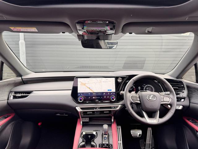 ＲＸ ＲＸ３５０　Ｆスポーツ　ＴＲＤエアロ（Ｆ／Ｓ／Ｒ／マフラー）　パノラマルーフ　オレンジキャリパー　ルーフレール　赤レザーシート　純正２１インチＡＷ　ヘッドアップディスプレイ　１４インチディスプレイ　パノラミックビューモニター（8枚目）