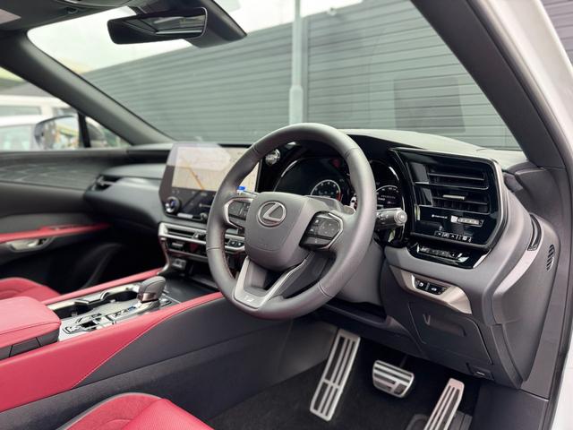 ＲＸ ＲＸ３５０　Ｆスポーツ　ＴＲＤエアロ（Ｆ／Ｓ／Ｒ／マフラー）　パノラマルーフ　オレンジキャリパー　ルーフレール　赤レザーシート　純正２１インチＡＷ　ヘッドアップディスプレイ　１４インチディスプレイ　パノラミックビューモニター（46枚目）