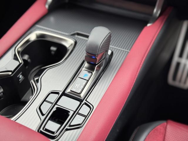 ＲＸ ＲＸ３５０　Ｆスポーツ　ＴＲＤエアロ（Ｆ／Ｓ／Ｒ／マフラー）　パノラマルーフ　オレンジキャリパー　ルーフレール　赤レザーシート　純正２１インチＡＷ　ヘッドアップディスプレイ　１４インチディスプレイ　パノラミックビューモニター（62枚目）