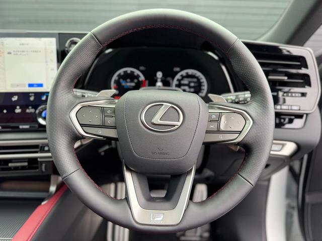 ＲＸ ＲＸ３５０　Ｆスポーツ　ＴＲＤエアロ（Ｆ／Ｓ／Ｒ／マフラー）　パノラマルーフ　オレンジキャリパー　ルーフレール　赤レザーシート　純正２１インチＡＷ　ヘッドアップディスプレイ　１４インチディスプレイ　パノラミックビューモニター（65枚目）