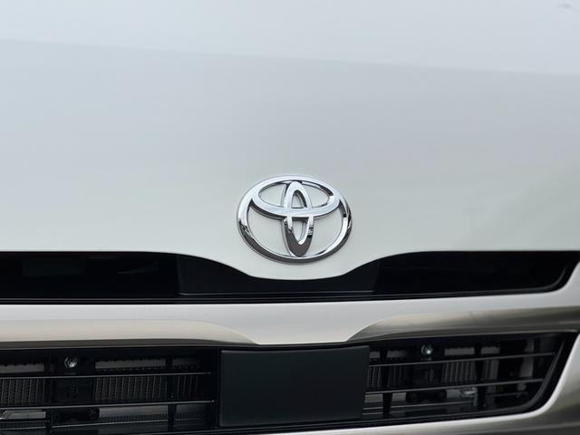 ハイエースバン ロングスーパーGL ダークプライムS アルパイン11インチフローティングナビ パノラミックビューモニター デジタルインナーミラー 寒冷地仕様 両側パワースライドドア 黒ハーフレザーシート スカッフプレート トヨタセーフティーセンス ETC(18枚目)