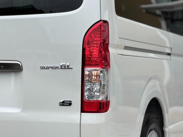 ハイエースバン ロングスーパーGL ダークプライムS アルパイン11インチフローティングナビ パノラミックビューモニター デジタルインナーミラー 寒冷地仕様 両側パワースライドドア 黒ハーフレザーシート スカッフプレート トヨタセーフティーセンス ETC(42枚目)