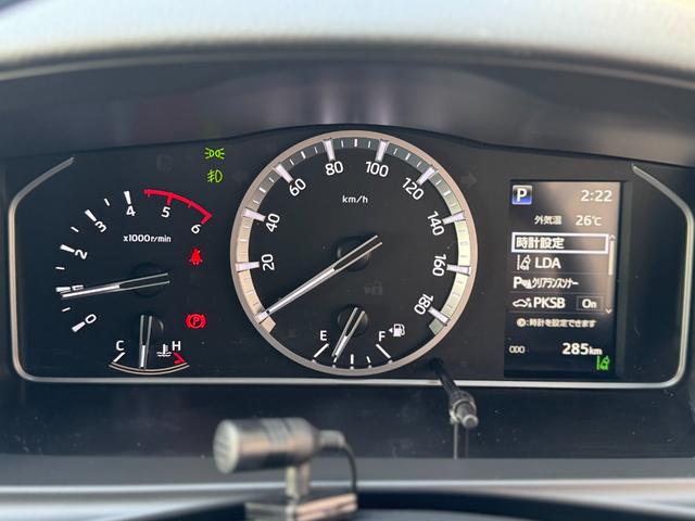 ハイエースバン ロングスーパーGL ダークプライムS アルパイン11インチフローティングナビ パノラミックビューモニター デジタルインナーミラー 寒冷地仕様 両側パワースライドドア 黒ハーフレザーシート スカッフプレート トヨタセーフティーセンス ETC(69枚目)