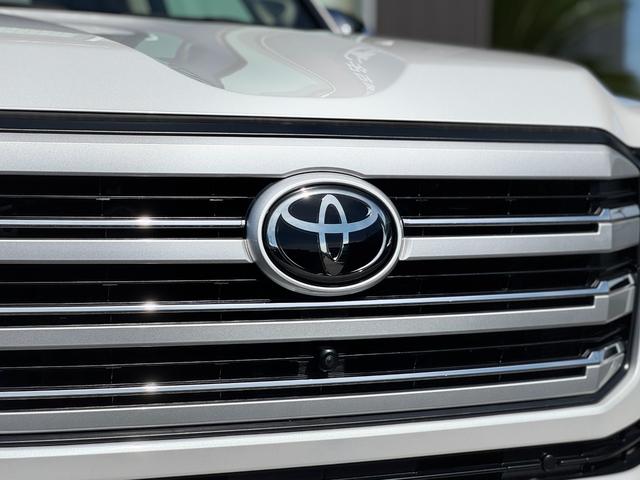 ランドクルーザー ＺＸ　モデリスタエアロ（Ｆ／Ｓ／Ｒ）　ＪＢＬプレミアムサウンド　リアエンターテイメント　タイヤ空気圧警報システム　リア電動デフロック　ルーフレール　ムーンルーフ　マルチテレインモニター　ベージュレザーシート（19枚目）