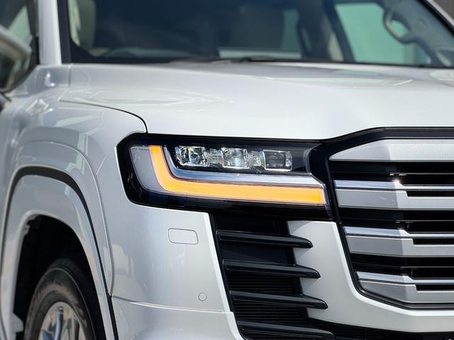 ランドクルーザー ＺＸ　モデリスタエアロ（Ｆ／Ｓ／Ｒ）　ＪＢＬプレミアムサウンド　リアエンターテイメント　タイヤ空気圧警報システム　リア電動デフロック　ルーフレール　ムーンルーフ　マルチテレインモニター　ベージュレザーシート（25枚目）