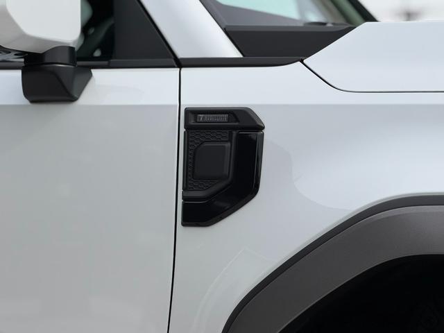 ランドクルーザー２５０ ＶＸ　モデリスタパッケージ　シグネチャーイルミ　オーバーフェンダー／フェンダー／リアステップガード　トヨタチームメイトアドバンストドライブ　ムーンルーフ　デジタルインナーミラー　パノラミックビューモニター（31枚目）