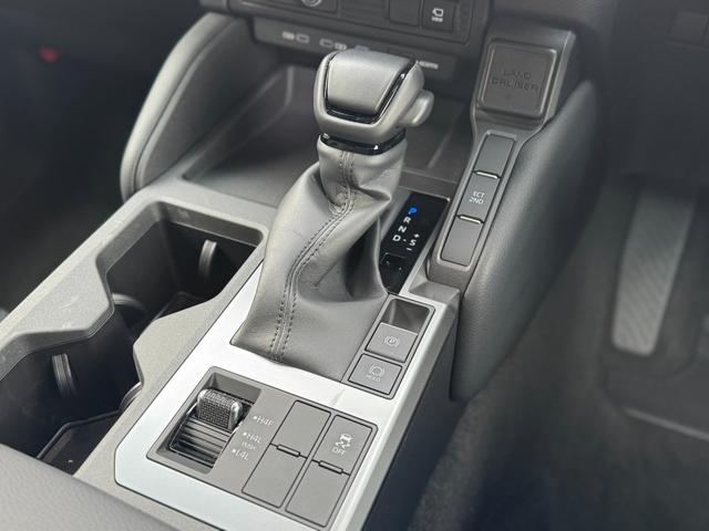 ランドクルーザー２５０ ＶＸ　モデリスタパッケージ　シグネチャーイルミ　オーバーフェンダー／フェンダー／リアステップガード　トヨタチームメイトアドバンストドライブ　ムーンルーフ　デジタルインナーミラー　パノラミックビューモニター（66枚目）