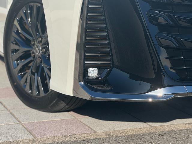 ヴェルファイアハイブリッド Ｚ　プレミア　１３．２型有機ＥＬ後席モニター　デジタルインナーミラー　左右独立ムーンルーフ　トヨタチームメイトアドバンストパーク　カラーヘッドアップディスプレイ　スペアタイヤ　パノラミックビューモニタ　ＥＴＣ２．０（23枚目）