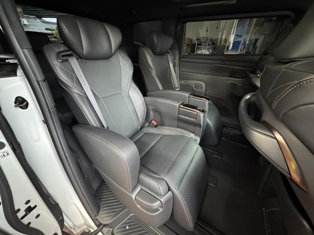 ヴェルファイアハイブリッド Ｚ　プレミア　１３．２型有機ＥＬ後席モニター　デジタルインナーミラー　左右独立ムーンルーフ　トヨタチームメイトアドバンストパーク　カラーヘッドアップディスプレイ　スペアタイヤ　パノラミックビューモニタ　ＥＴＣ２．０（49枚目）