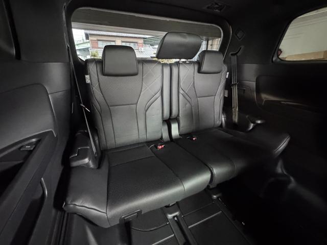 ヴェルファイアハイブリッド Ｚ　プレミア　１３．２型有機ＥＬ後席モニター　デジタルインナーミラー　左右独立ムーンルーフ　トヨタチームメイトアドバンストパーク　カラーヘッドアップディスプレイ　スペアタイヤ　パノラミックビューモニタ　ＥＴＣ２．０（50枚目）