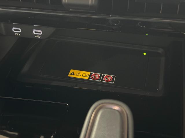 ヴェルファイアハイブリッド Ｚ　プレミア　１３．２型有機ＥＬ後席モニター　デジタルインナーミラー　左右独立ムーンルーフ　トヨタチームメイトアドバンストパーク　カラーヘッドアップディスプレイ　スペアタイヤ　パノラミックビューモニタ　ＥＴＣ２．０（60枚目）