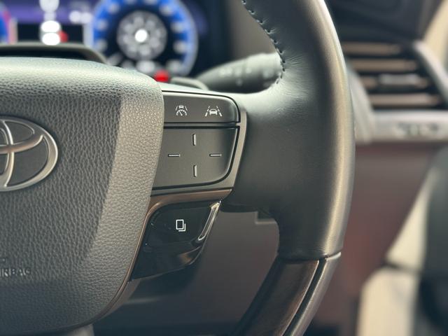 ヴェルファイアハイブリッド Ｚ　プレミア　１３．２型有機ＥＬ後席モニター　デジタルインナーミラー　左右独立ムーンルーフ　トヨタチームメイトアドバンストパーク　カラーヘッドアップディスプレイ　スペアタイヤ　パノラミックビューモニタ　ＥＴＣ２．０（67枚目）