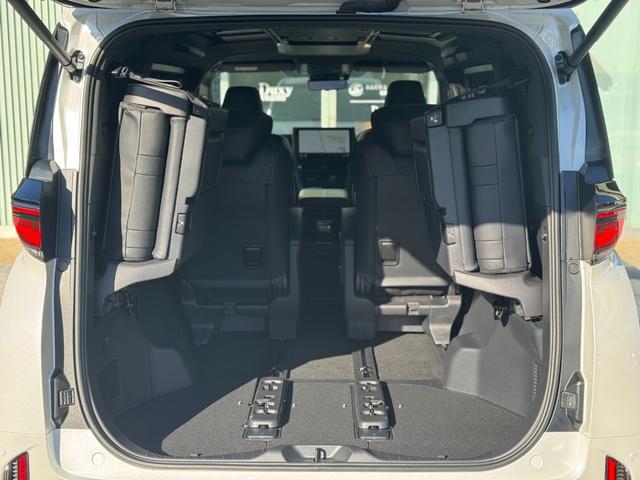 ヴェルファイアハイブリッド Ｚ　プレミア　１３．２型有機ＥＬ後席モニター　デジタルインナーミラー　左右独立ムーンルーフ　トヨタチームメイトアドバンストパーク　カラーヘッドアップディスプレイ　スペアタイヤ　パノラミックビューモニタ　ＥＴＣ２．０（79枚目）