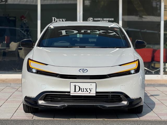 プリウス Ｚ　ＧＲエアロ（Ｆ／Ｒ）　デジタルインナーミラー　赤レザー　ドライブレコーダー　１２．３インチディスプレイ　パノラミックビューモニター　ブラインドスポットモニター　トヨタチームメイトアドバンストパーク（13枚目）