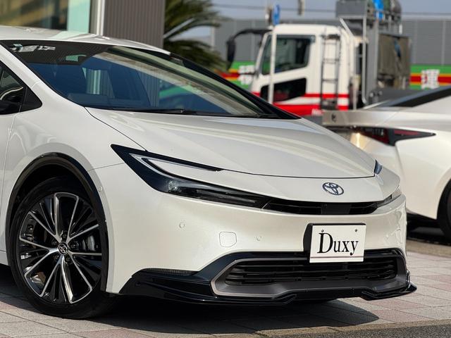 プリウス Ｚ　ＧＲエアロ（Ｆ／Ｒ）　デジタルインナーミラー　赤レザー　ドライブレコーダー　１２．３インチディスプレイ　パノラミックビューモニター　ブラインドスポットモニター　トヨタチームメイトアドバンストパーク（15枚目）