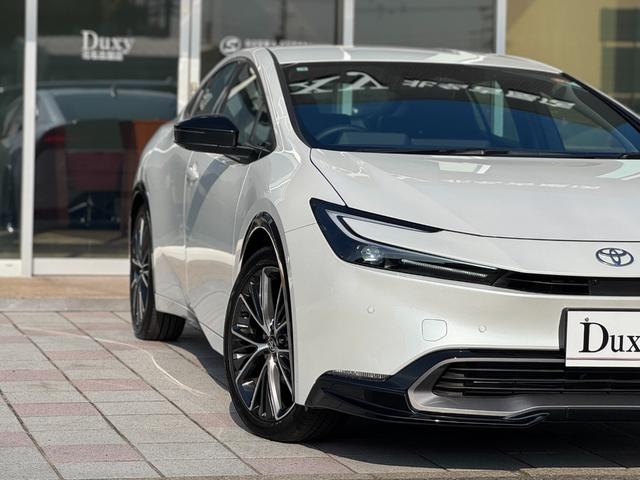 プリウス Ｚ　ＧＲエアロ（Ｆ／Ｒ）　デジタルインナーミラー　赤レザー　ドライブレコーダー　１２．３インチディスプレイ　パノラミックビューモニター　ブラインドスポットモニター　トヨタチームメイトアドバンストパーク（19枚目）