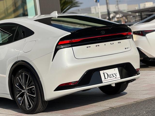 プリウス Ｚ　ＧＲエアロ（Ｆ／Ｒ）　デジタルインナーミラー　赤レザー　ドライブレコーダー　１２．３インチディスプレイ　パノラミックビューモニター　ブラインドスポットモニター　トヨタチームメイトアドバンストパーク（34枚目）