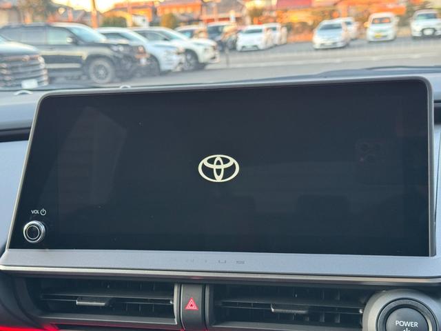 プリウス Ｚ　ＧＲエアロ（Ｆ／Ｒ）　デジタルインナーミラー　赤レザー　ドライブレコーダー　１２．３インチディスプレイ　パノラミックビューモニター　ブラインドスポットモニター　トヨタチームメイトアドバンストパーク（47枚目）