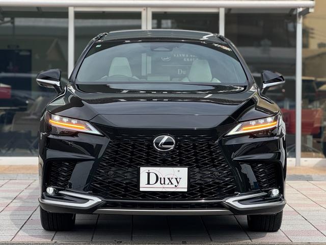 ＲＸ ＲＸ３５０　Ｆスポーツ　ホワイトレザーシート　パノラマルーフ　輻射ヒーター　オレンジキャリパー　デジタルインナーミラー　寒冷地仕様　１４インチディスプレイオーディオ　ブラインドスポットモニター　パノラミックビューモニター（14枚目）