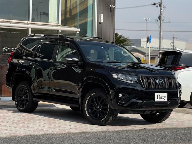 ランドクルーザープラド ＴＸ　Ｌパッケージ　マットブラックエディション　ダブルエイト（Ｆ／Ｓ／Ｒ／４本出しマフラー）　アルパイン１２型デジタルインナーミラー　メーカーナビ　寒冷地仕様　純正１８インチＡＷホワイトレター　ブラインドスポットモニター　パノラミックビューモニター（15枚目）