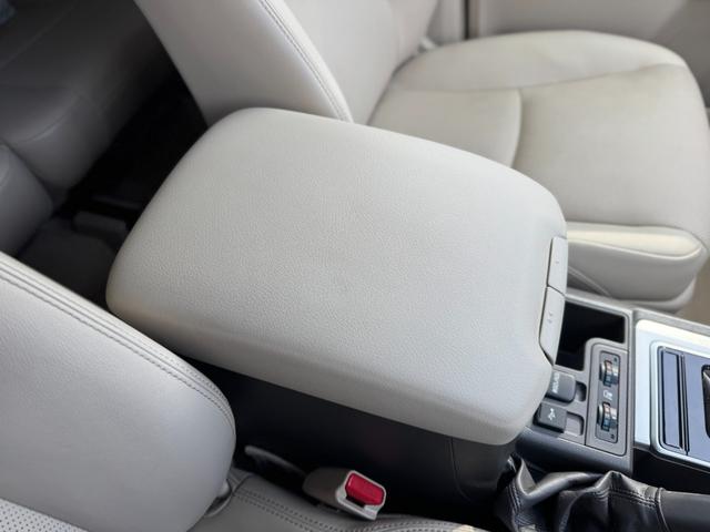 ランドクルーザープラド ＴＸ　Ｌパッケージ　マットブラックエディション　ダブルエイト（Ｆ／Ｓ／Ｒ／４本出しマフラー）　アルパイン１２型デジタルインナーミラー　メーカーナビ　寒冷地仕様　純正１８インチＡＷホワイトレター　ブラインドスポットモニター　パノラミックビューモニター（66枚目）