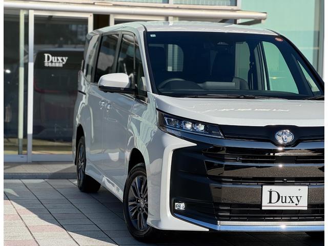 ノア ハイブリッドＳ－Ｚ　４ＷＤ　１３．２型有機ＥＬ後席モニター　快適利便パッケージｈｉｇｈ　ユニバーサルステップ　３眼ＬＥＤヘッドライト　トヨタチームメイトアドバンストパーク　デジタルミラー　ＣＤ／ＤＶＤデッキ　寒冷地仕様（21枚目）