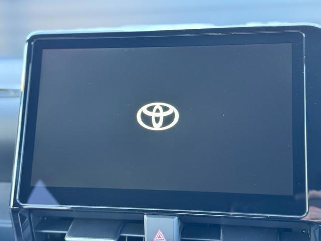 ノア ハイブリッドＳ－Ｚ　４ＷＤ　１３．２型有機ＥＬ後席モニター　快適利便パッケージｈｉｇｈ　ユニバーサルステップ　３眼ＬＥＤヘッドライト　トヨタチームメイトアドバンストパーク　デジタルミラー　ＣＤ／ＤＶＤデッキ　寒冷地仕様（50枚目）