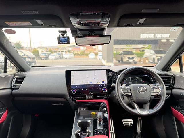 ＮＸ ＮＸ３５０ｈ　Ｆスポーツ　ＴＲＤエアロ（Ｆ／Ｓ／Ｒ　オレンジキャリパー　デジタルインナーミラー　ドライブレコーダー　アドバンストパーク　赤レザーシート　１４インチディスプレイオーディオ　パノラミックビューモニター　ＥＴＣ２．０（8枚目）