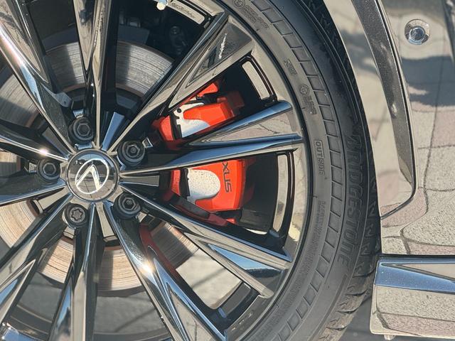 ＮＸ ＮＸ３５０ｈ　Ｆスポーツ　ＴＲＤエアロ（Ｆ／Ｓ／Ｒ　オレンジキャリパー　デジタルインナーミラー　ドライブレコーダー　アドバンストパーク　赤レザーシート　１４インチディスプレイオーディオ　パノラミックビューモニター　ＥＴＣ２．０（32枚目）