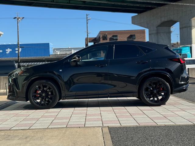 ＮＸ ＮＸ３５０ｈ　Ｆスポーツ　ＴＲＤエアロ（Ｆ／Ｓ／Ｒ　オレンジキャリパー　デジタルインナーミラー　ドライブレコーダー　アドバンストパーク　赤レザーシート　１４インチディスプレイオーディオ　パノラミックビューモニター　ＥＴＣ２．０（34枚目）